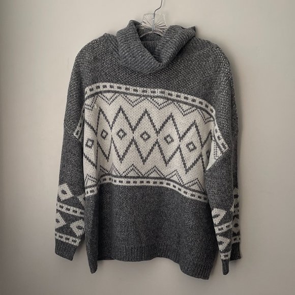 The Shanty Turtleneck Sweater - Picture 2 of 7